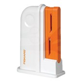 FISKARS UNIVERSAL SCISSOR SHARPENER